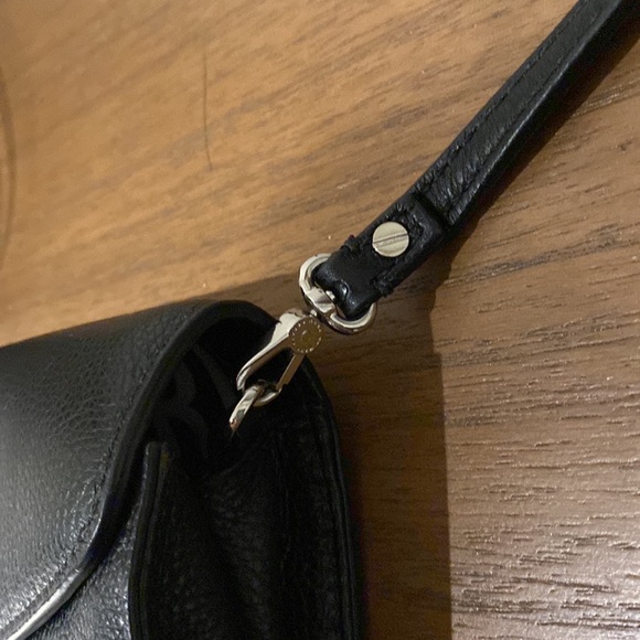 Marc By Marc Jacobs wallet on chain in black soft grained leather - Picture 3 of 5